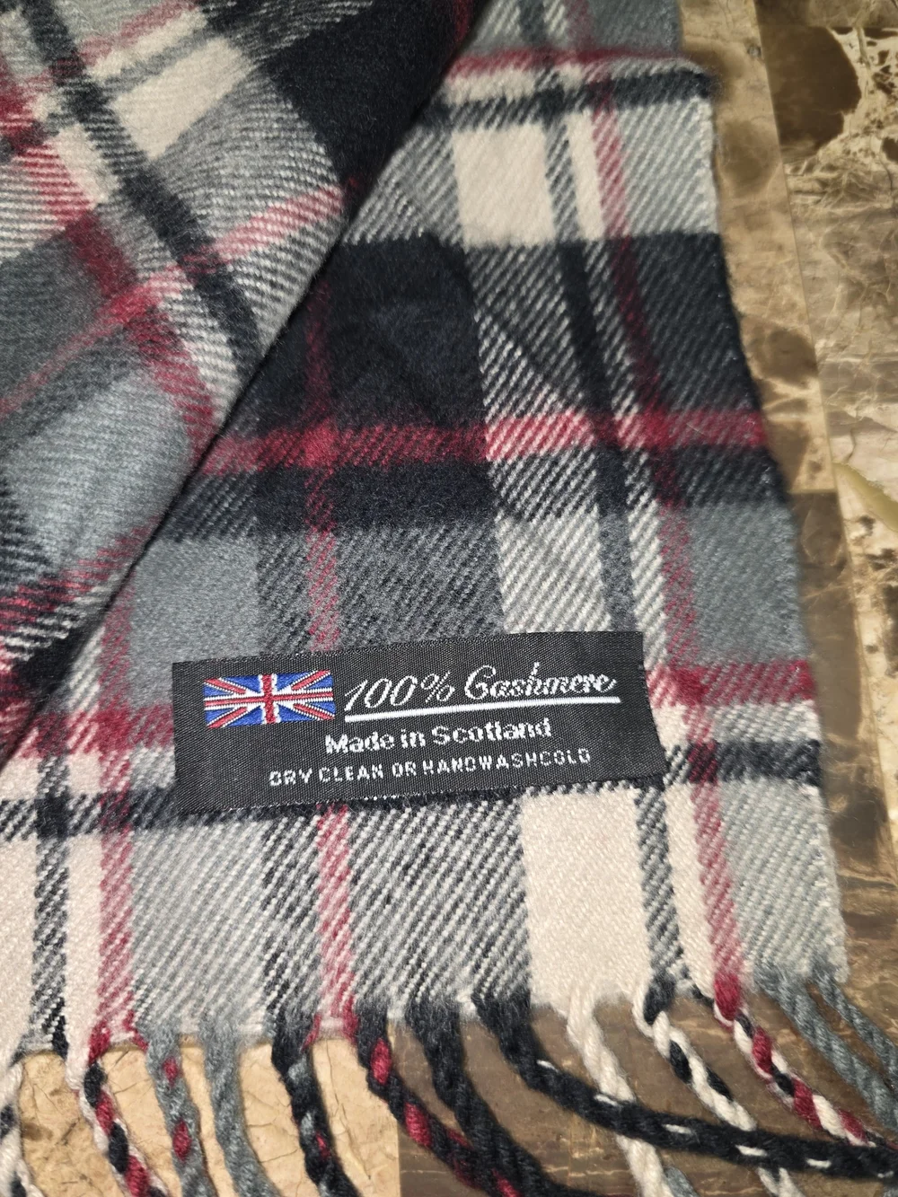 100% CASHMERE LONG SCARF TARTAN MADE IN SCOTLAND IMMACULATE